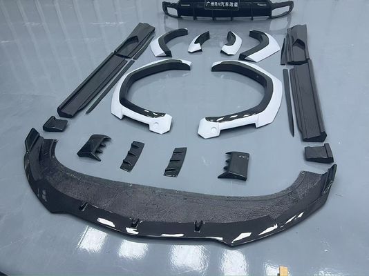 Lamborghini Urus Kohlenstofffaser-Körper Kit URUS 1016 Stil Kohlenstofffaser Vorderlip Diffusor Spoiler Haube Radbogen