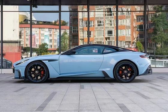 Aston Martin DB11 Carbon Fiber Body Kit DB11 Mansory-Stil Vorder- und Hinterstoß-Sparruff-Seitenrock-Schutzflügel-Hauben-Spoiler