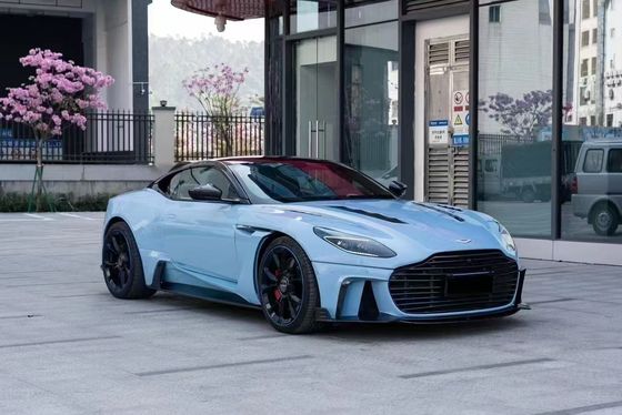 Aston Martin DB11 Carbon Fiber Body Kit DB11 Mansory-Stil Vorder- und Hinterstoß-Sparruff-Seitenrock-Schutzflügel-Hauben-Spoiler
