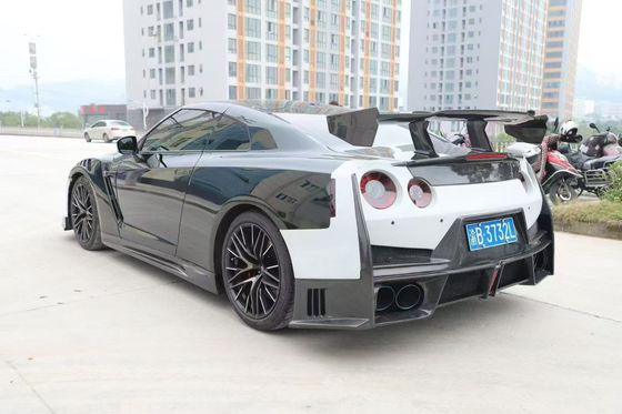 Nissan GTR Kohlenstofffaser-Körper-Kit GTR r35 Modernisiert 2024nismo-Stil Front- und Rückstoßfänger-Spoilern Haubenschutzflügel