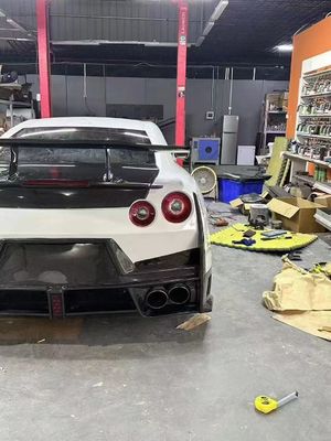 Nissan GTR Kohlenstofffaser-Körper-Kit GTR r35 Modernisiert 2024nismo-Stil Front- und Rückstoßfänger-Spoilern Haubenschutzflügel
