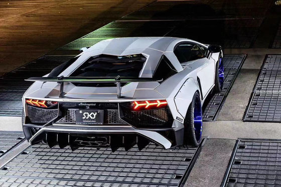 Für Lamborghini Aventador LP700 Kohlenstofffaser-Körper-Kit LP700 Upgraded LB-Stil Side Skirt Spoiler Radbogen
