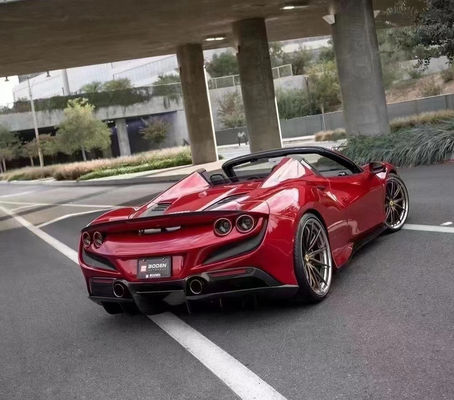 Novit Style Kohlenstofffaserkörper für den Ferrari F8 Kohlenstofffaserkörper Front Schaufel Rücken Diffusor Spoiler