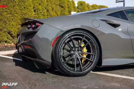 Novit Style Kohlenstofffaserkörper für den Ferrari F8 Kohlenstofffaserkörper Front Schaufel Rücken Diffusor Spoiler