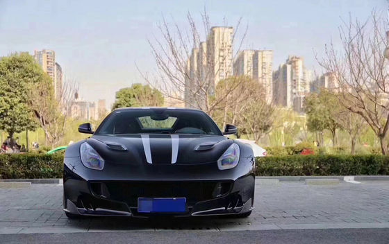Neues Produkt für Ferrari F12 Karosserie-Kit F12 Upgraded TDF-Stil Front- und Rückstoßfänger