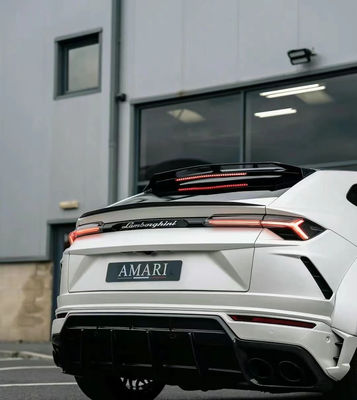 1016 Style Breitkörper-Kit für Lamborghini Urus Kohlenstofffaser-Körper-Kit Urus Kohlenstofffaser Front Lippendiffuser Spoiler Hood Breitkörper