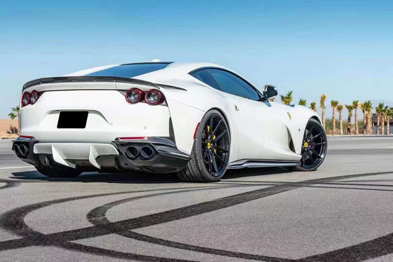 Trockene Kohlenstofffaser für Ferrari 812 Kohlenstofffaser-Körper-Kit 812 Upgraded Nivic Style Front Lippendiffuser Spoiler Hood