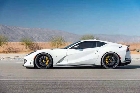 Trockene Kohlenstofffaser für Ferrari 812 Kohlenstofffaser-Körper-Kit 812 Upgraded Nivic Style Front Lippendiffuser Spoiler Hood