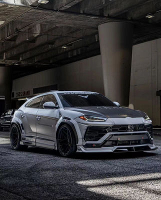 LB Style Breitkörper-Kit für Lamborghini URUS Kohlenstofffaser-Körper-Kit Urus Kohlenstofffaser Front Lippendiffuser-Spoiler Breitkörper-Kit