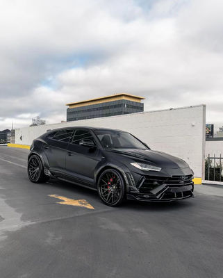 Schwarzer Lamborghini Karosserie URUS Aufgerüstet 1016 Hood Spoiler Breitkarosserie-Kit