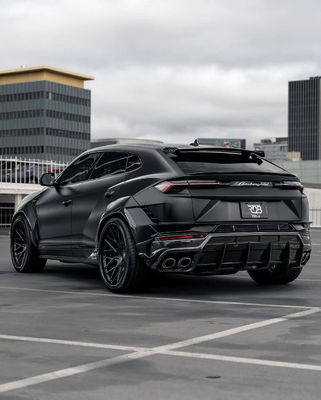 Schwarzer Lamborghini Karosserie URUS Aufgerüstet 1016 Hood Spoiler Breitkarosserie-Kit