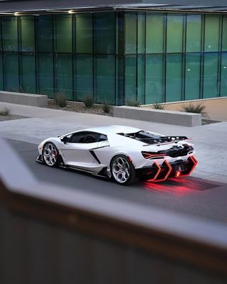 Lamborghini Revuelto Custom Body Kits Carbon Fiber DUKE Stil Custom Front Diffuser