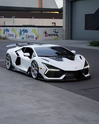 Lamborghini Revuelto Custom Body Kits Carbon Fiber DUKE Stil Custom Front Diffuser