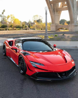 Für Ferrari SF90 Kohlenstofffaserkörper-Kit SF90 Upgrade RYFT-Stil Sprung nach unten Front Lippendiffuser Spoiler-Körper-Kit