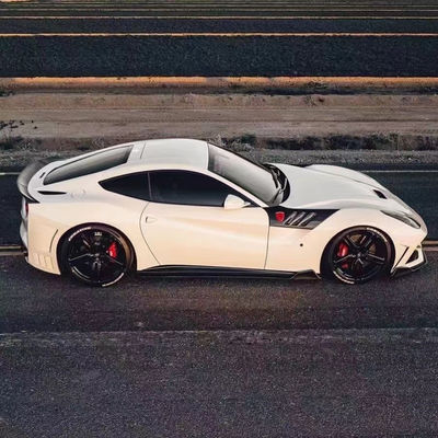 Für den Ferrari F12 Carbon Fiber Body Kit F12 Upgrades den SVR-Stil Front- und Heckstoßfänger Spoiler mit Haube Fendern