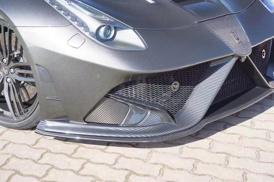 Für den Ferrari F12 Trockenkohlenstofffaser-Karosserie-Kit F12 Modernisierter MSY-Stil Vorder- und Rückstoßfänger-Spoiler-Hut