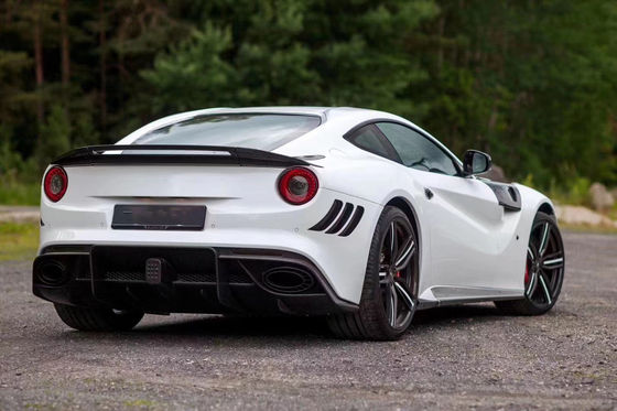 Für den Ferrari F12 Trockenkohlenstofffaser-Karosserie-Kit F12 Modernisierter MSY-Stil Vorder- und Rückstoßfänger-Spoiler-Hut