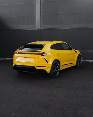 Gelb Lamborghini Urus Body Kit Kohlenstofffaser Vorderlip Luxus-Auto Diffuser Weitkörper-Kit