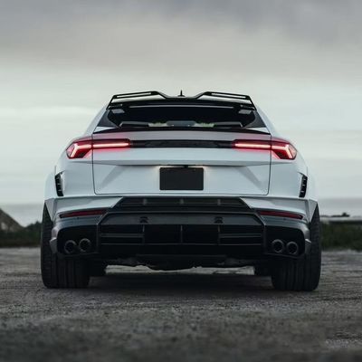 RT Carbon Body Kit für URUS SUV Lamborghini Vordere Lippendiffusor Radbogen Weitkörper-Kit