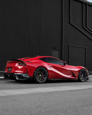 1016 Ferrari Body Kit 812 190mm Kohlenstofffaser Vorderstoßstange Diffusor Spoiler