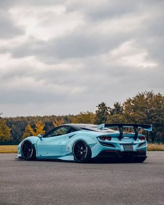 F8 Ferrari Auto Body Kit LB Style Blauer Kohlenstofffaserspoiler Lippe Breite Karosserie Kit Radbogen