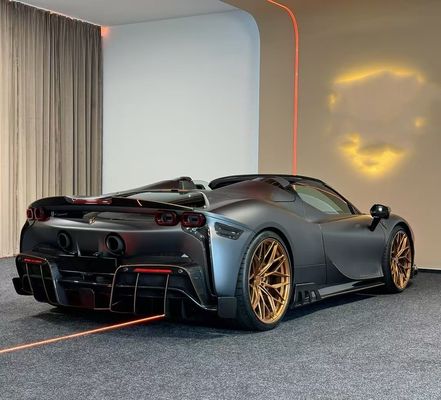 Ferrari SF90 Kohlenstofffaserkörper SF90 KY PP Kunststoff Diffusor Spoiler Seitenrock Körper Kit