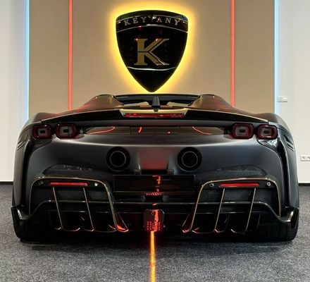 Ferrari SF90 Kohlenstofffaserkörper SF90 KY PP Kunststoff Diffusor Spoiler Seitenrock Körper Kit