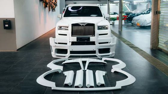 Schwarzer Cullinan Rolls Royce Karosserie-Kit NT-Stil Front und hinteren Stoßfänger Widebody-Kit