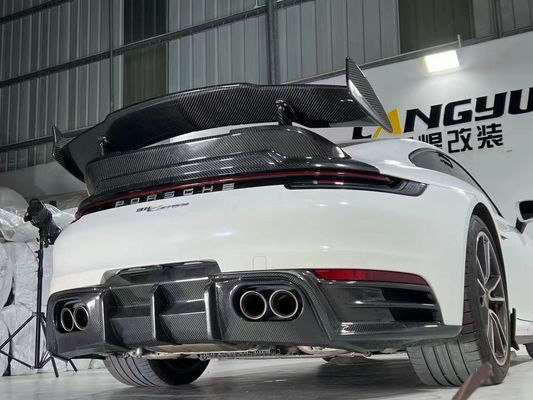 Autoteile für Porsche 911 992 Kohlenstofffaserkörper-Kit 911 992 Upgraded Bras-Stil Front Schaufel Diffuser Spoiler-Körper-Kit