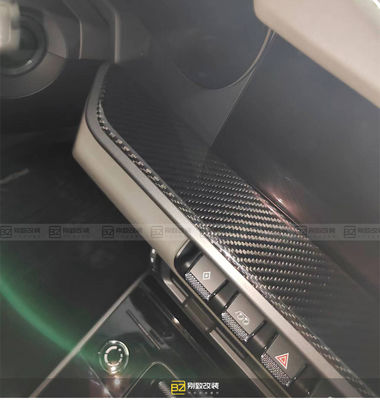 Autoteile für Porsche 911 992 Kohlenstofffaser Innenraum 911 992 Kohlenstofffaser Zentrum Panel Tür Planke Innenraum
