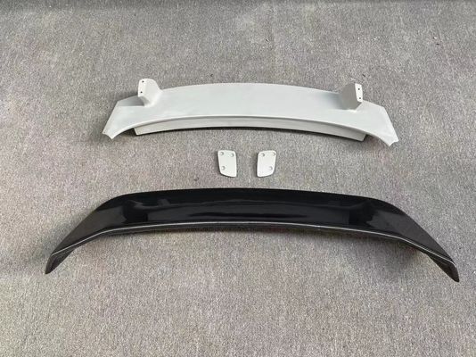 Autoteile für Porsche Palamela 971 Spoiler Der Palamela 971 wurde mit einem Techart Style Carbon Fiber Spoiler aktualisiert