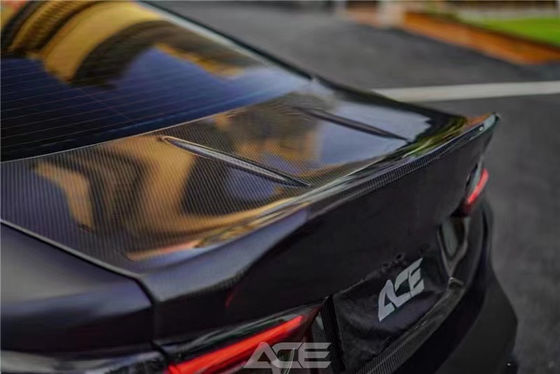 für BMW M3 M4 Rückdeckung aus Kohlenstofffaser M3 M4 CSL-Stil Trockenkohle Rückdeckung aus Kohlenstofffaser Hinterdeckung