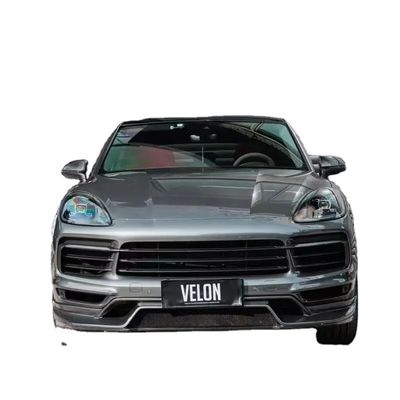 Ersatz 2019 Porsche Cayenne Body Kit Seitenröcke Trockene Kohlenstofffaser Diffusor Spoiler