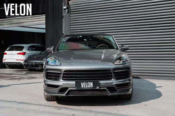 Ersatz 2019 Porsche Cayenne Body Kit Seitenröcke Trockene Kohlenstofffaser Diffusor Spoiler