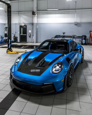 Blaue Porsche 992 GT3RS-Style Trockene Kohlenstofffaserkappe