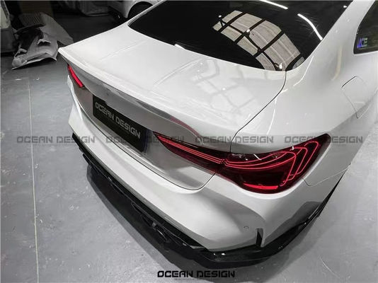 Für den BMW G87 M2 Rücktrunk aus Kohlenstofffaser G87 M2 Aufgerüstete Rücktrunk aus Kohlenstofffaser im CSL-Stil