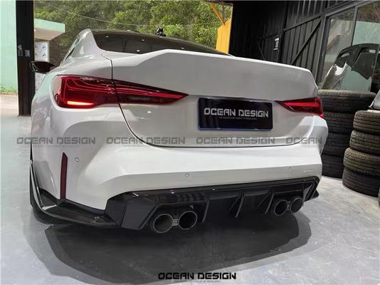Für den BMW G87 M2 Rücktrunk aus Kohlenstofffaser G87 M2 Aufgerüstete Rücktrunk aus Kohlenstofffaser im CSL-Stil