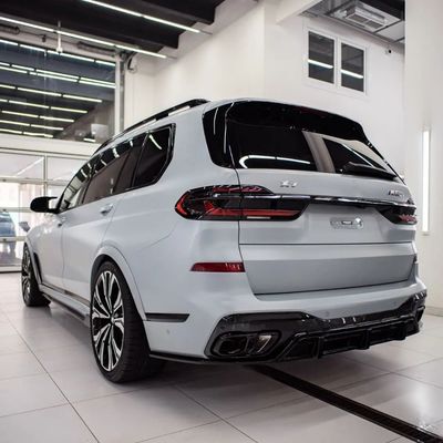Für BMW X7 Carbon Fiber Body Kit X7 Carbon Fiber Front Lippen Diffuser Spoiler Hood Side Skirt Breitkörper Kit