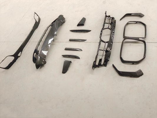 Für BMW X7 Carbon Fiber Body Kit X7 OEM Style Carbon Fiber Front Lip Diffuser Großes Lichtschatten-Körper Kit