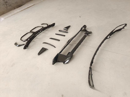 Für BMW X7 Carbon Fiber Body Kit X7 OEM Style Carbon Fiber Front Lip Diffuser Großes Lichtschatten-Körper Kit