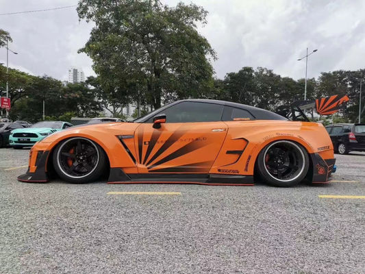 Customisierte 2022 Nissan Body Kit Vorder- und Rückseite GTR R35 Autobumper-Abdeckungen