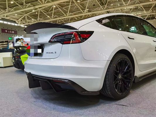 Verkauf MODEL 3 Body Kit Upgrade für das Tesla Model 3 mit Roboter-Stil Front- und Rückstoßfänger Spoilern