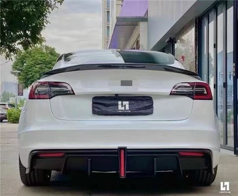 Verkauf MODEL 3 Body Kit Upgrade für das Tesla Model 3 mit Roboter-Stil Front- und Rückstoßfänger Spoilern