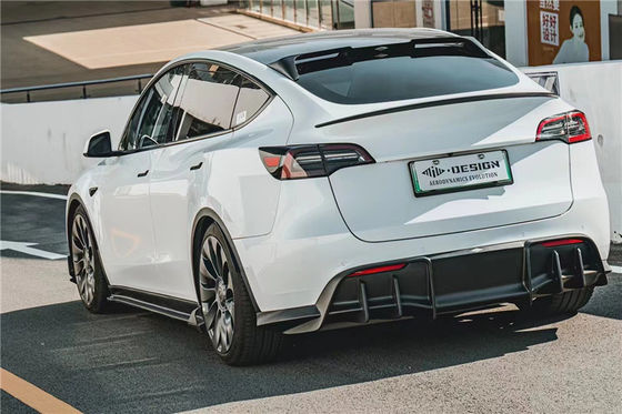 Autoteile für Tesla MODEL Y Kohlenstofffaserkörper-Kit MODEL Y Upgraded MIW-Stil Kohlenstofffaser Front Schaufel Diffuser Spoilerbody Kit