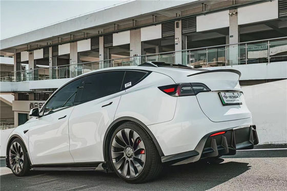 Autoteile für Tesla MODEL Y Kohlenstofffaserkörper-Kit MODEL Y Upgraded MIW-Stil Kohlenstofffaser Front Schaufel Diffuser Spoilerbody Kit