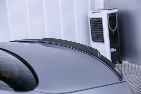 Fahrzeugteile Kohlenstofffaser-Karosserie-Kit für Mercedes E63S E63s Kohlenstofffaser-Front-Scoop Diffusor-Spoiler Kohlenstofffaser-Haube