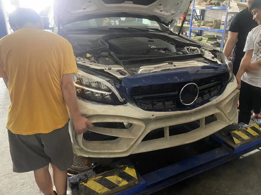 Fahrzeugteile für Mercedes W205 C180 C260 C300 Karosserie-Kit W205 C180 C260 C300 Upgraded IMP Style Front Bumper Karosserie-Kit