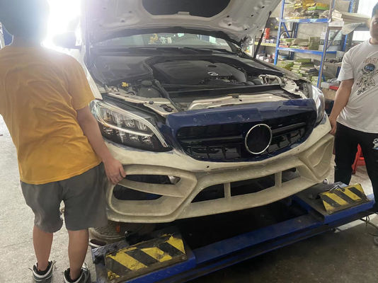 Fahrzeugteile für Mercedes W205 C180 C260 C300 Karosserie-Kit W205 C180 C260 C300 Upgraded IMP Style Front Bumper Karosserie-Kit