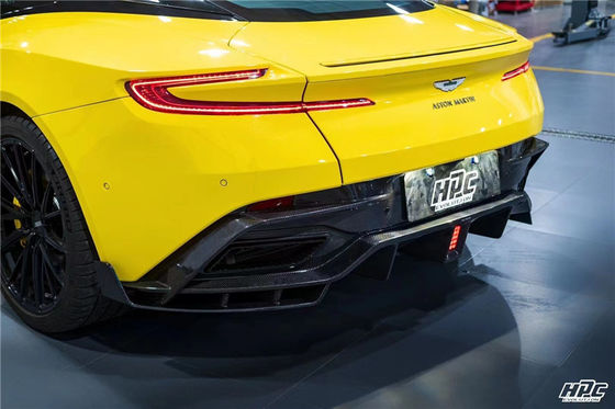 Für Aston Martin DB11 Kohlenstofffaser-Körper-Kit DB11 Upgraded PK Style Kohlenstofffaser Front Lippendiffuser Spoiler Hood