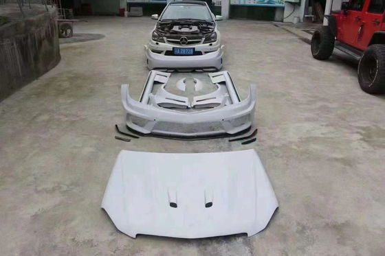 Für Mercedes W204 C63 Body Kit W204 Upgraded Black Series Style Front und Heck Stoßfänger Hood Widebody Kit